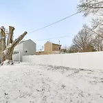 Family-Friendly Louisville Gem Prime Location!