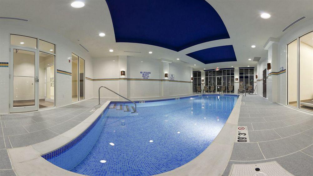 Holiday Airport - Fair/expo By Ihg Hotel 3*