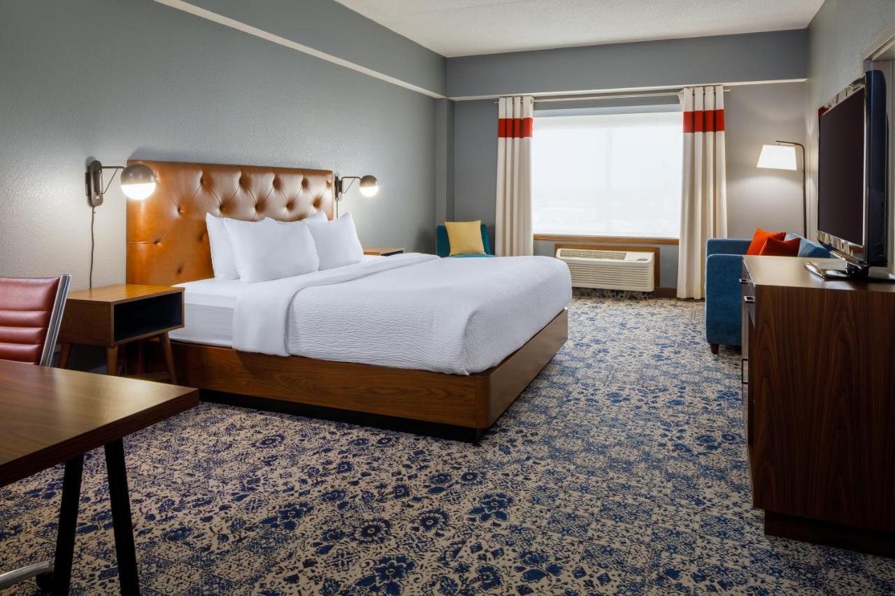 Four Points By Sheraton Airport