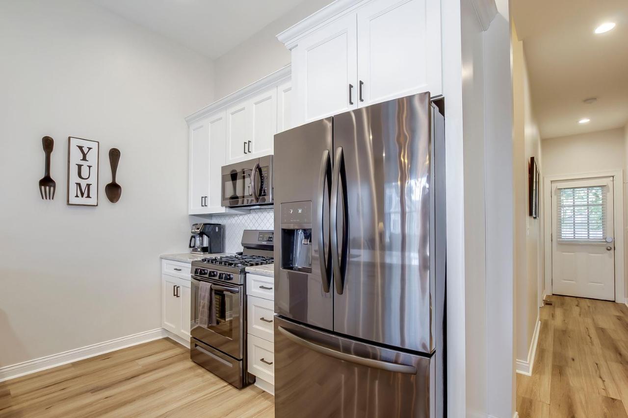 Expo Center Retreat: Spacious Family