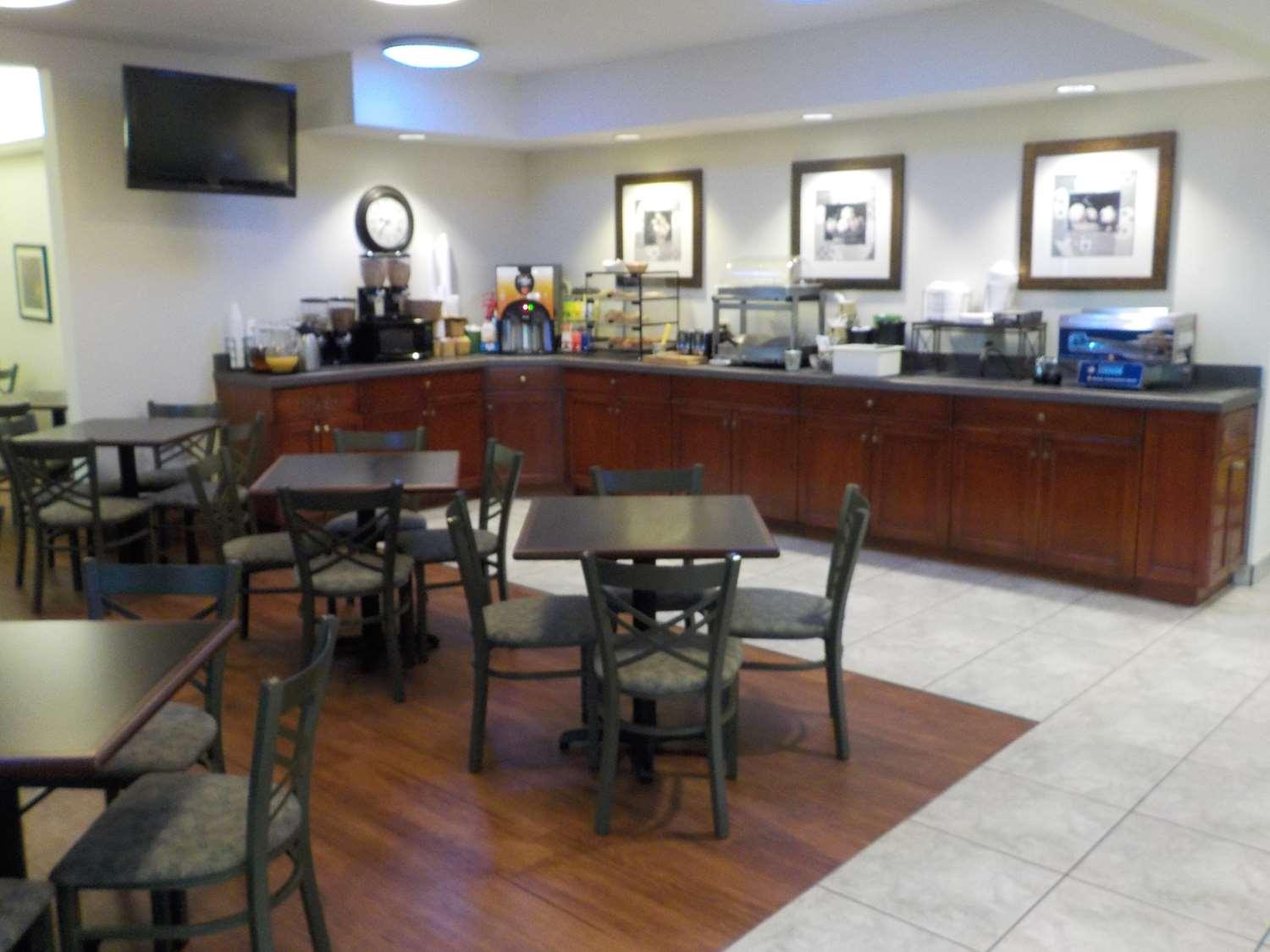 Best Western Airport Expo 3*