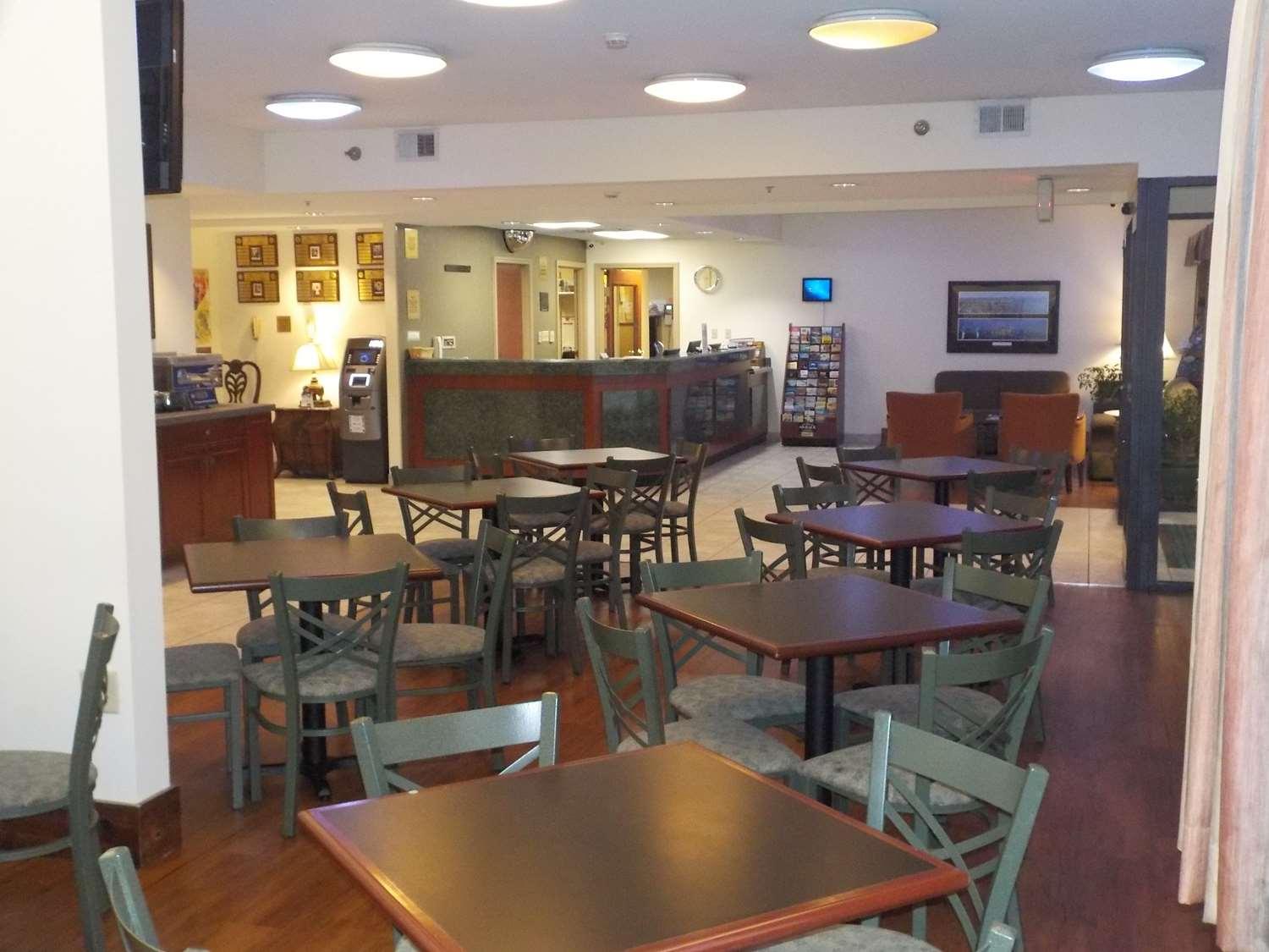 Best Western Airport Expo Hotel 3*