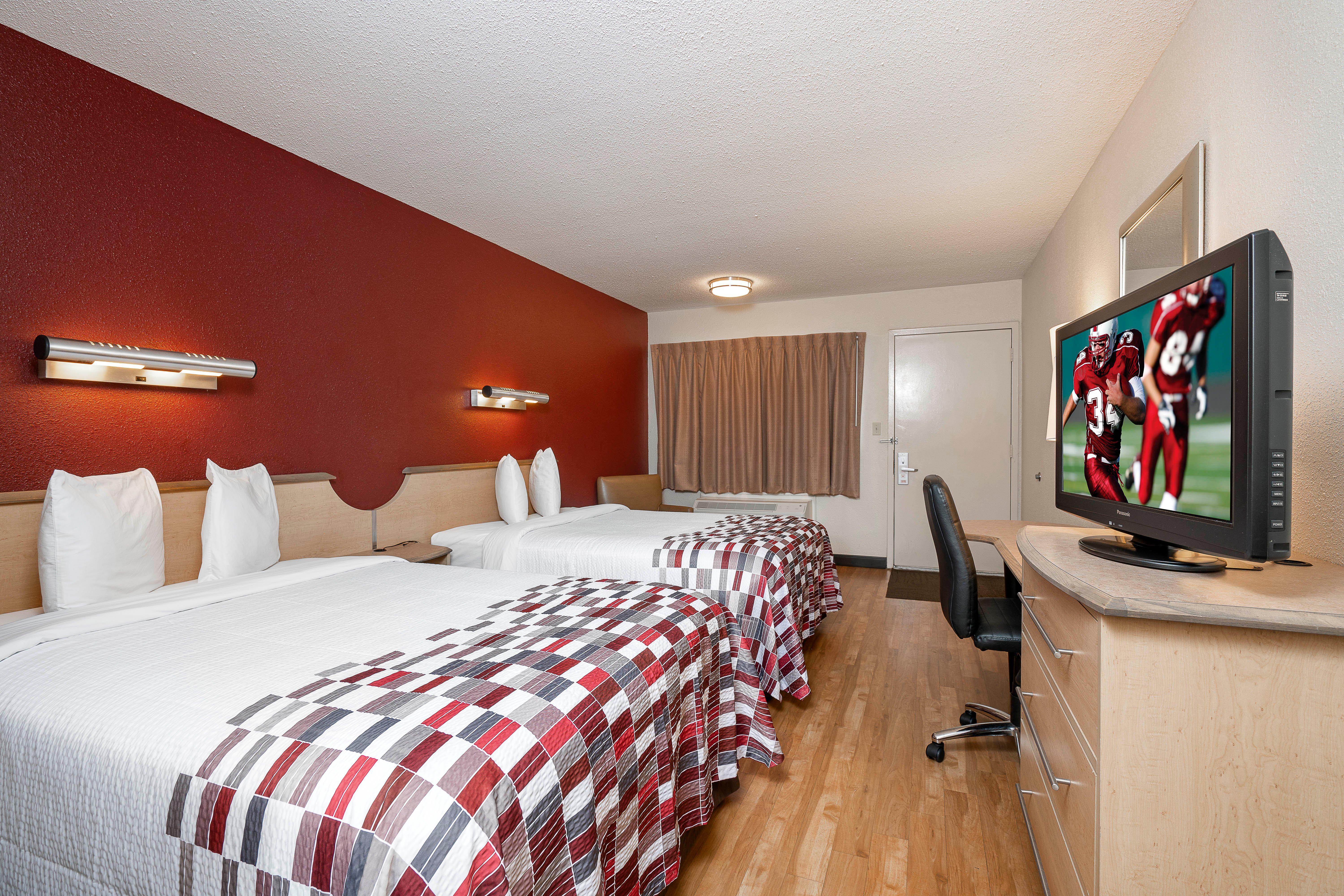 Red Roof Fair And Expo Motel 2*