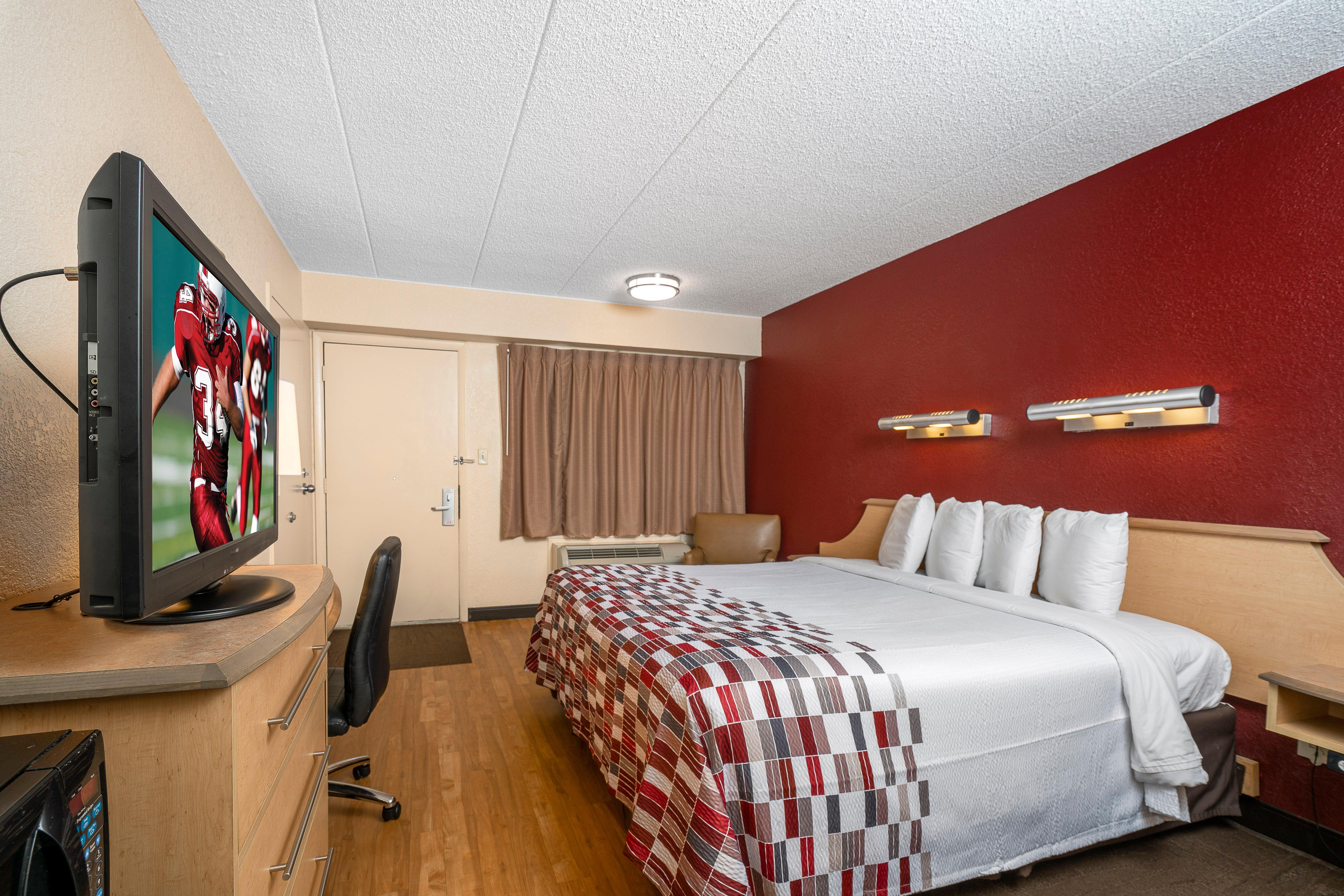 Motel Red Roof Fair And Expo
