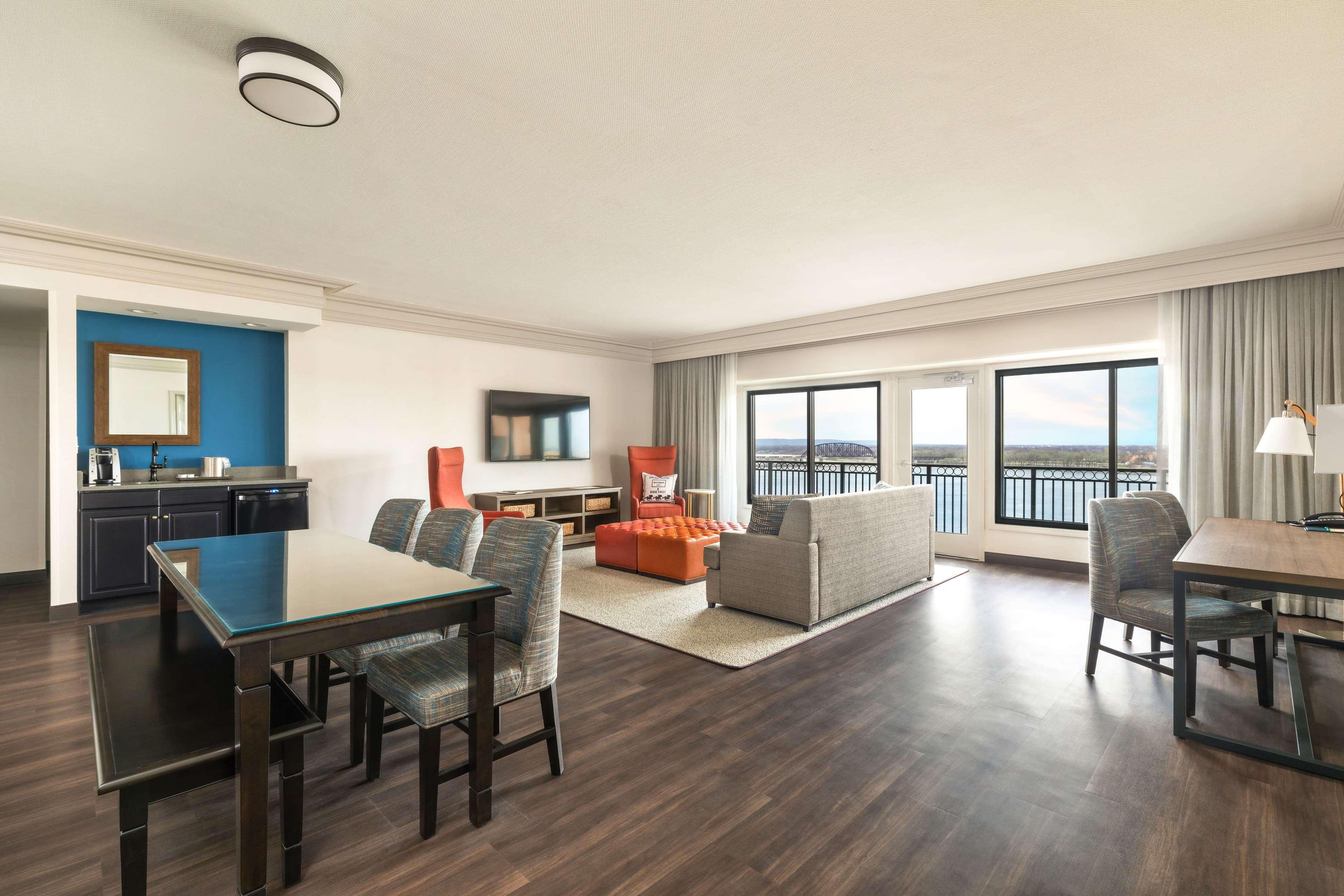 Galt House Hotel, A Trademark Collection 4*