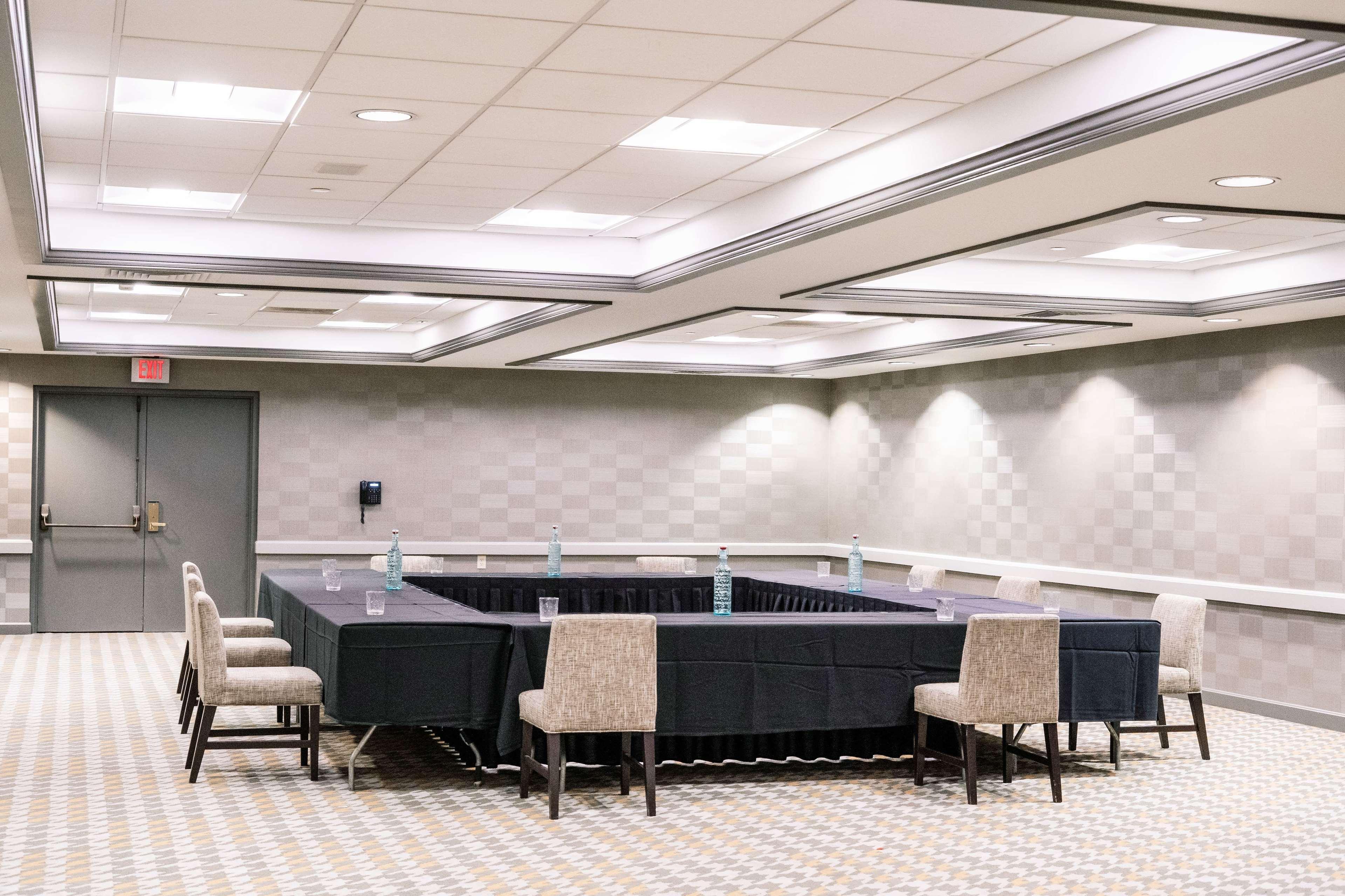 Galt House Hotel, A Trademark Collection Louisville