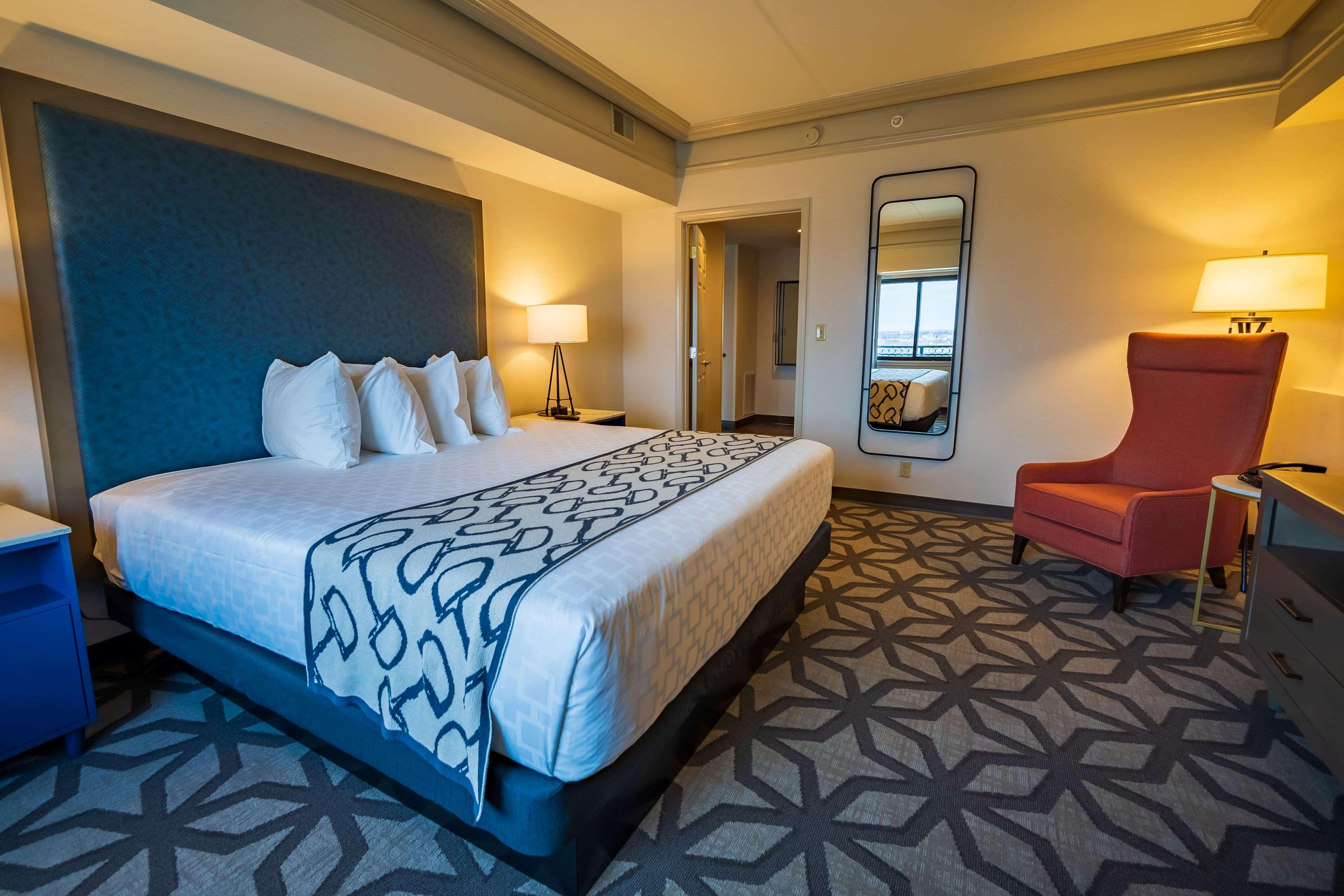 Galt House Hotel, A Trademark Collection Hotel Louisville