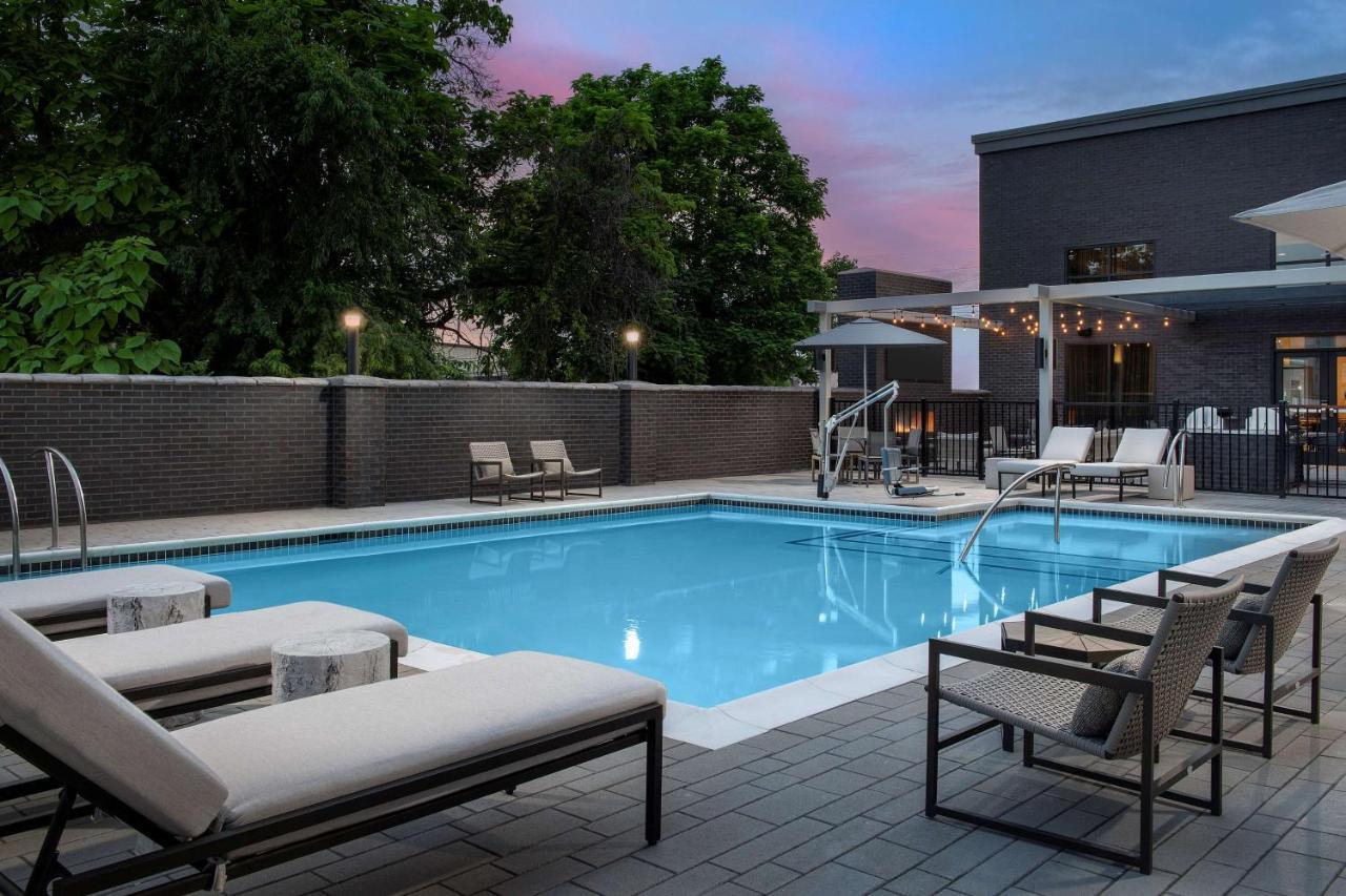 Homewood By Hilton Airport