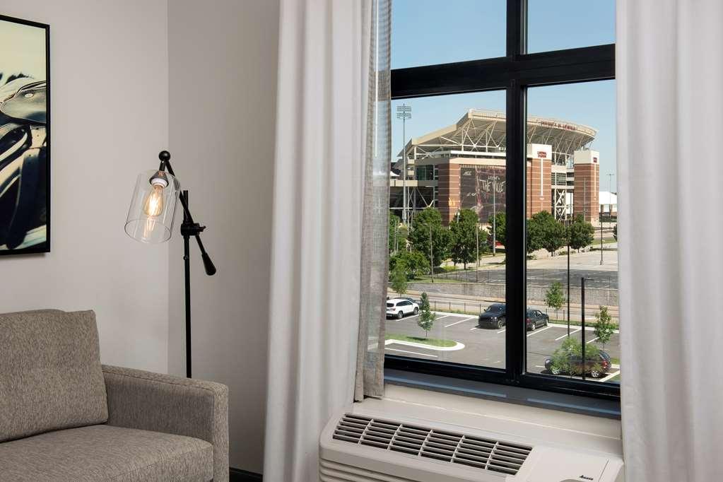 Homewood By Hilton Airport