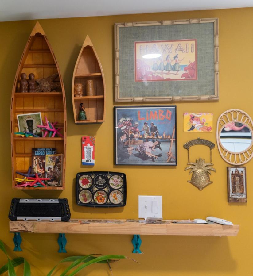 Tropical Tiki Hut *