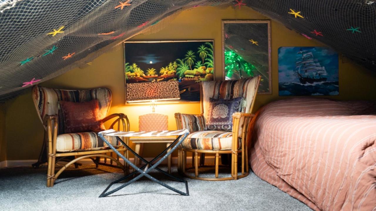 Holiday home Tropical Tiki Hut Louisville