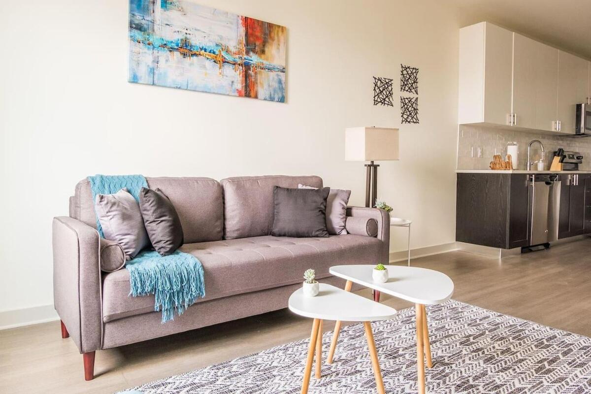 Apartment Two Stunning Nulu Cozysuites Louisville