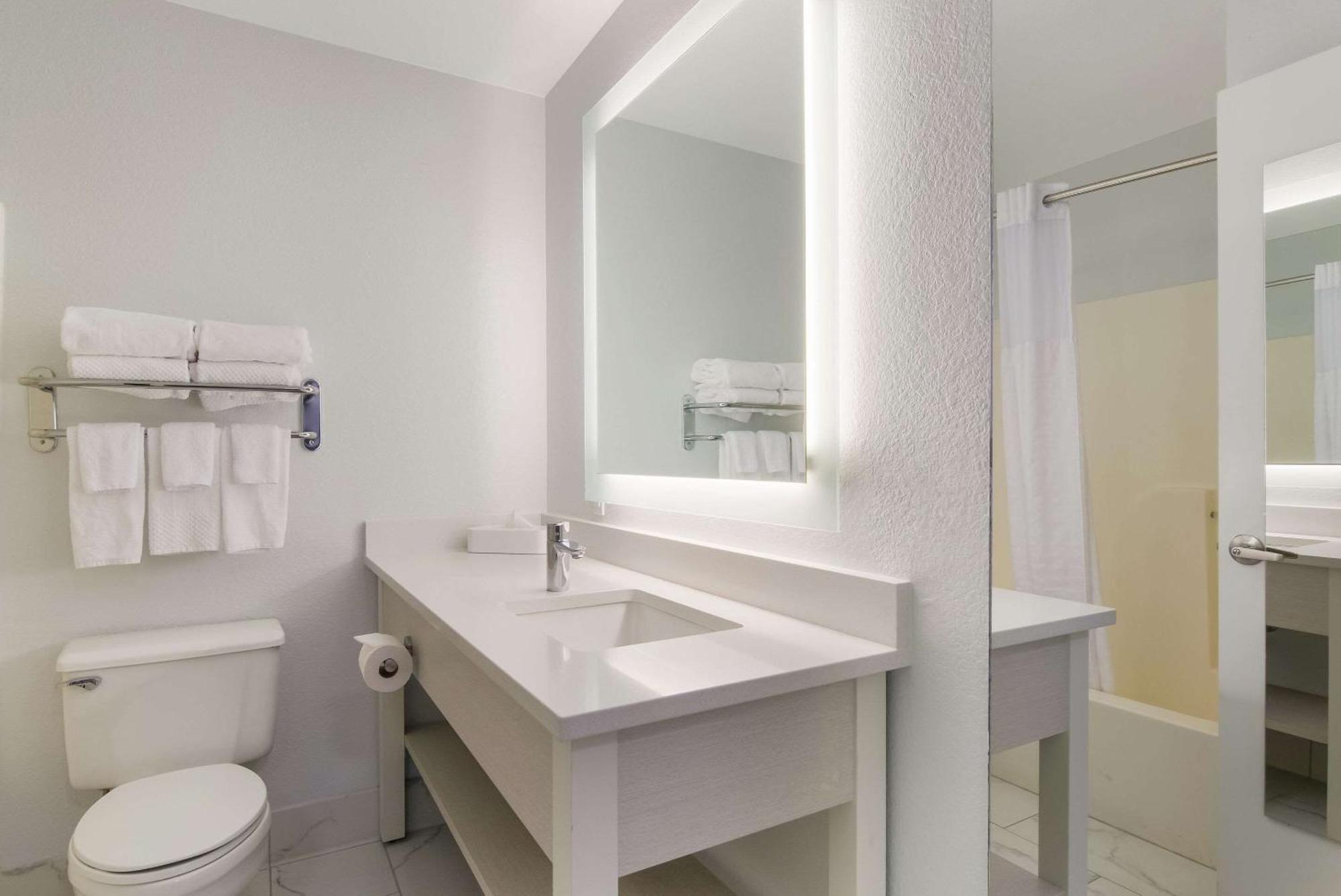 Mainstay Jeffersontown Hotel 3*