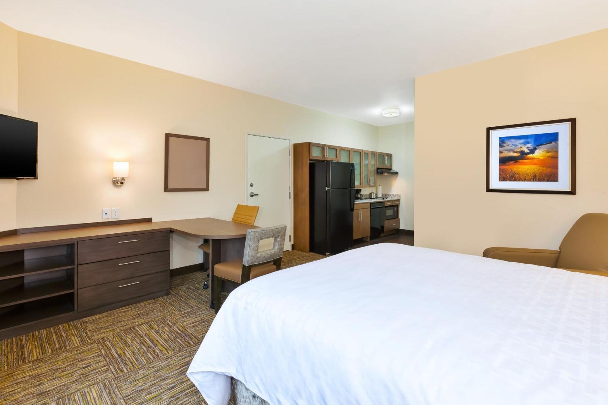 Candlewood - Ne Downtown Area By Ihg