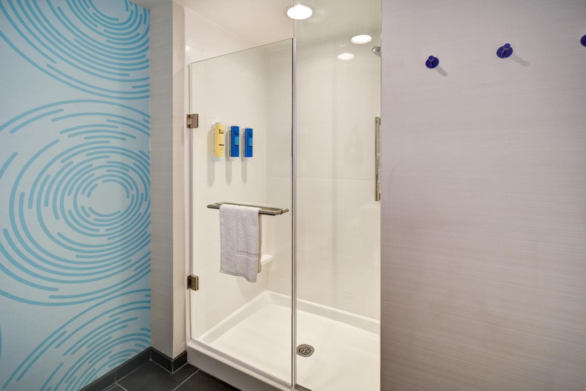 Hotel Tru By Hilton Airport