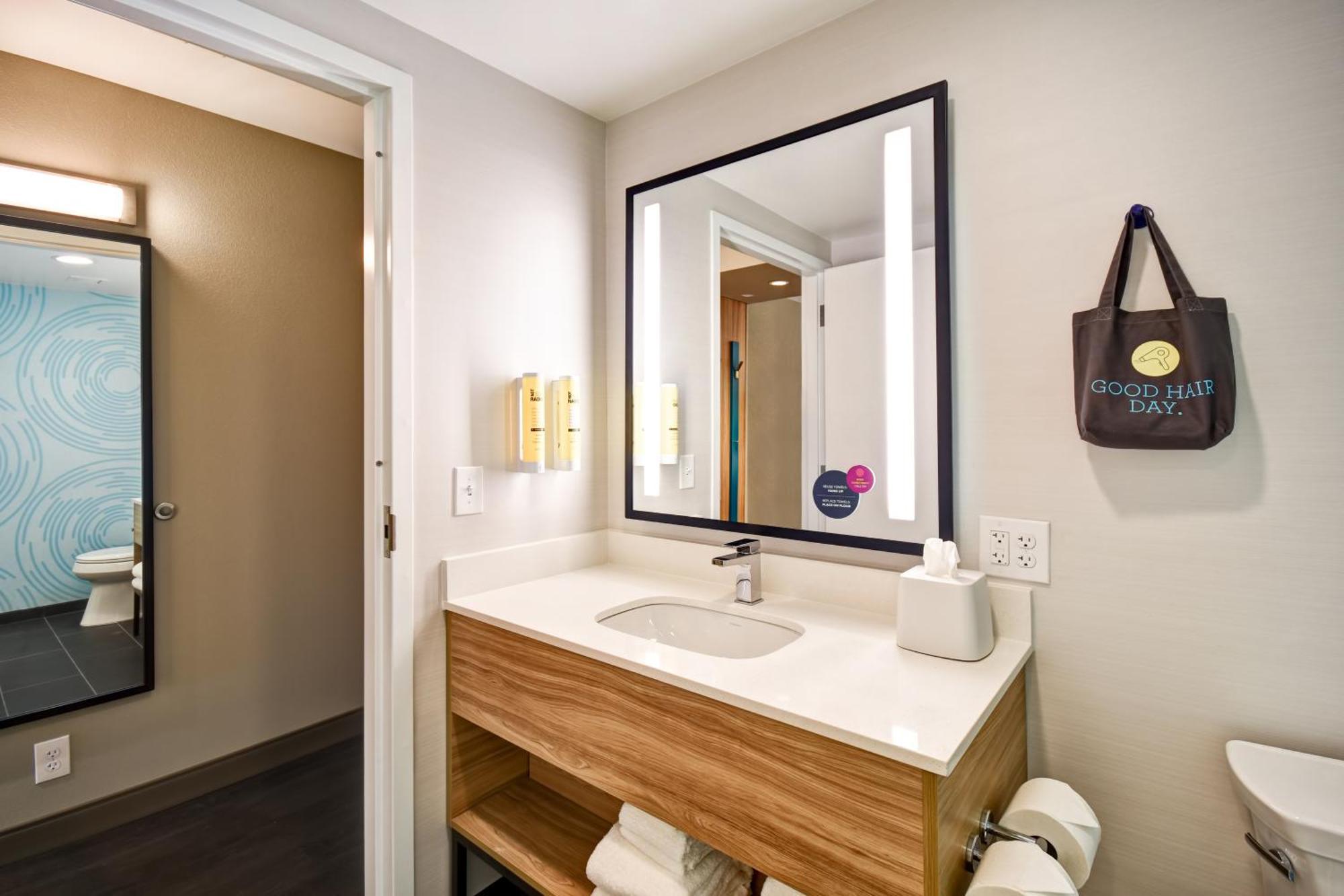 Hotel Tru By Hilton Airport Louisville