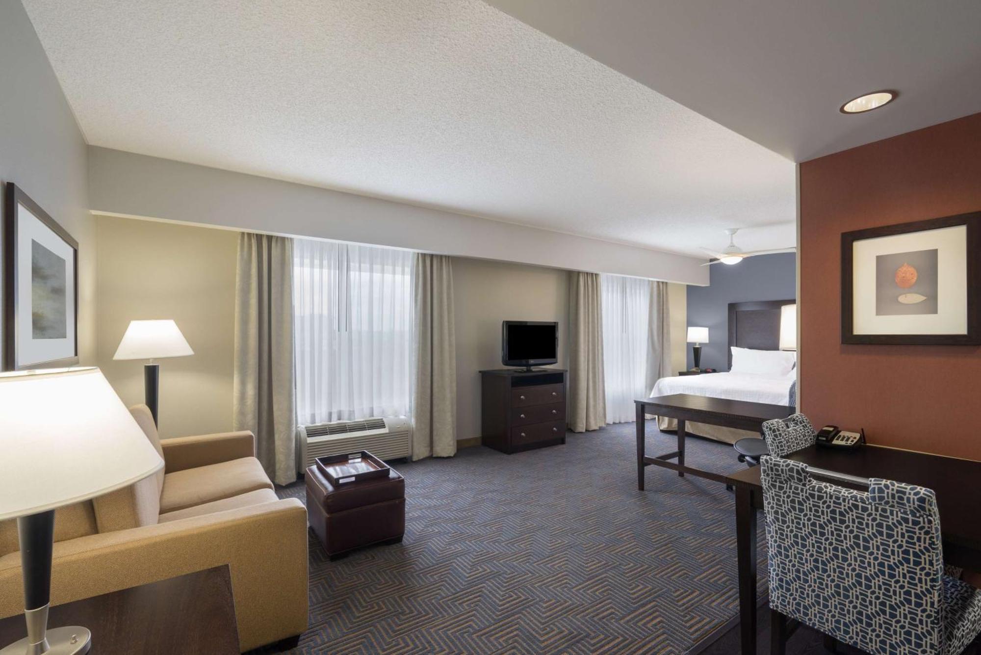 Hotel Homewood By Hilton Louisville-east Louisville