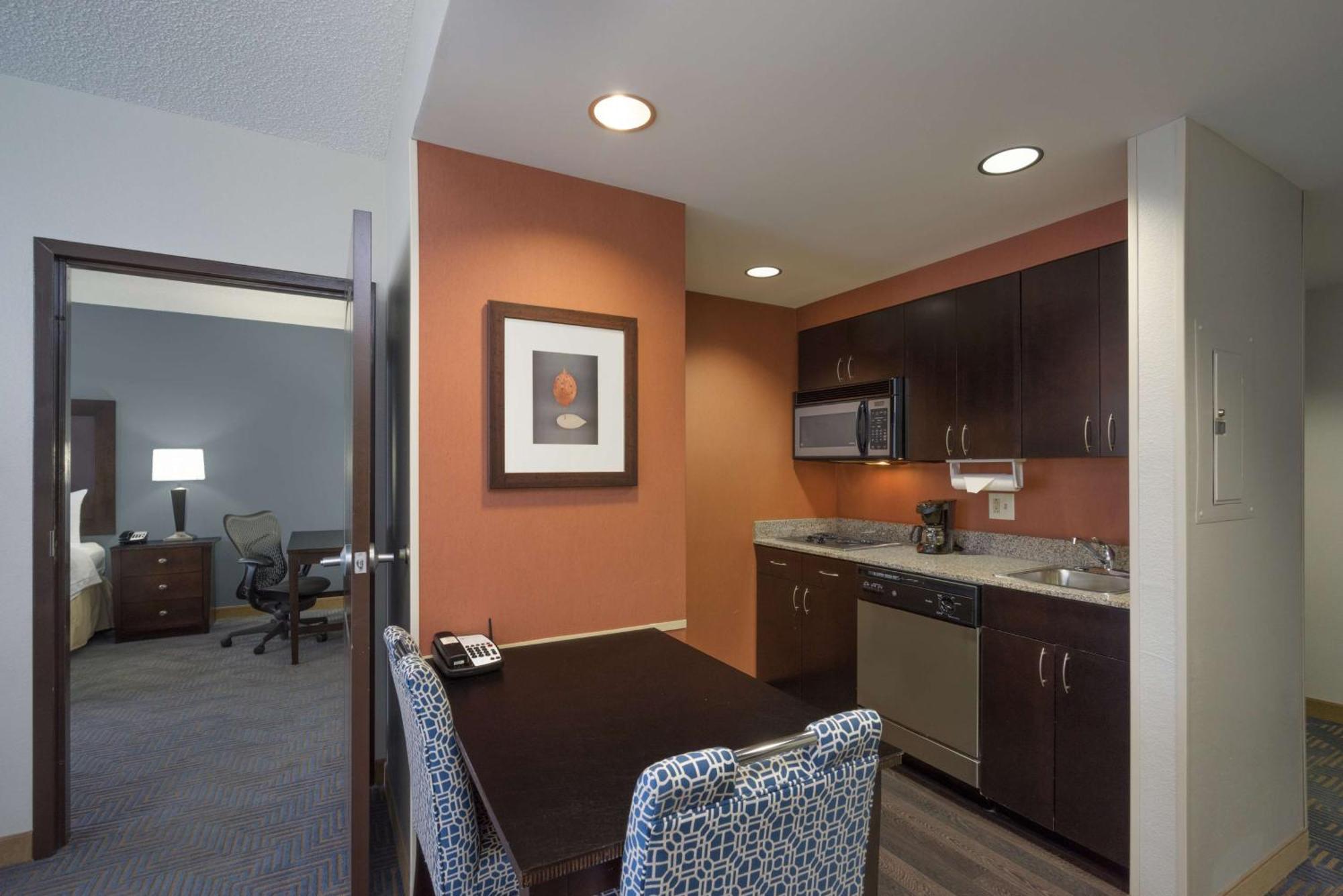 Hotel Homewood By Hilton Louisville-east Louisville