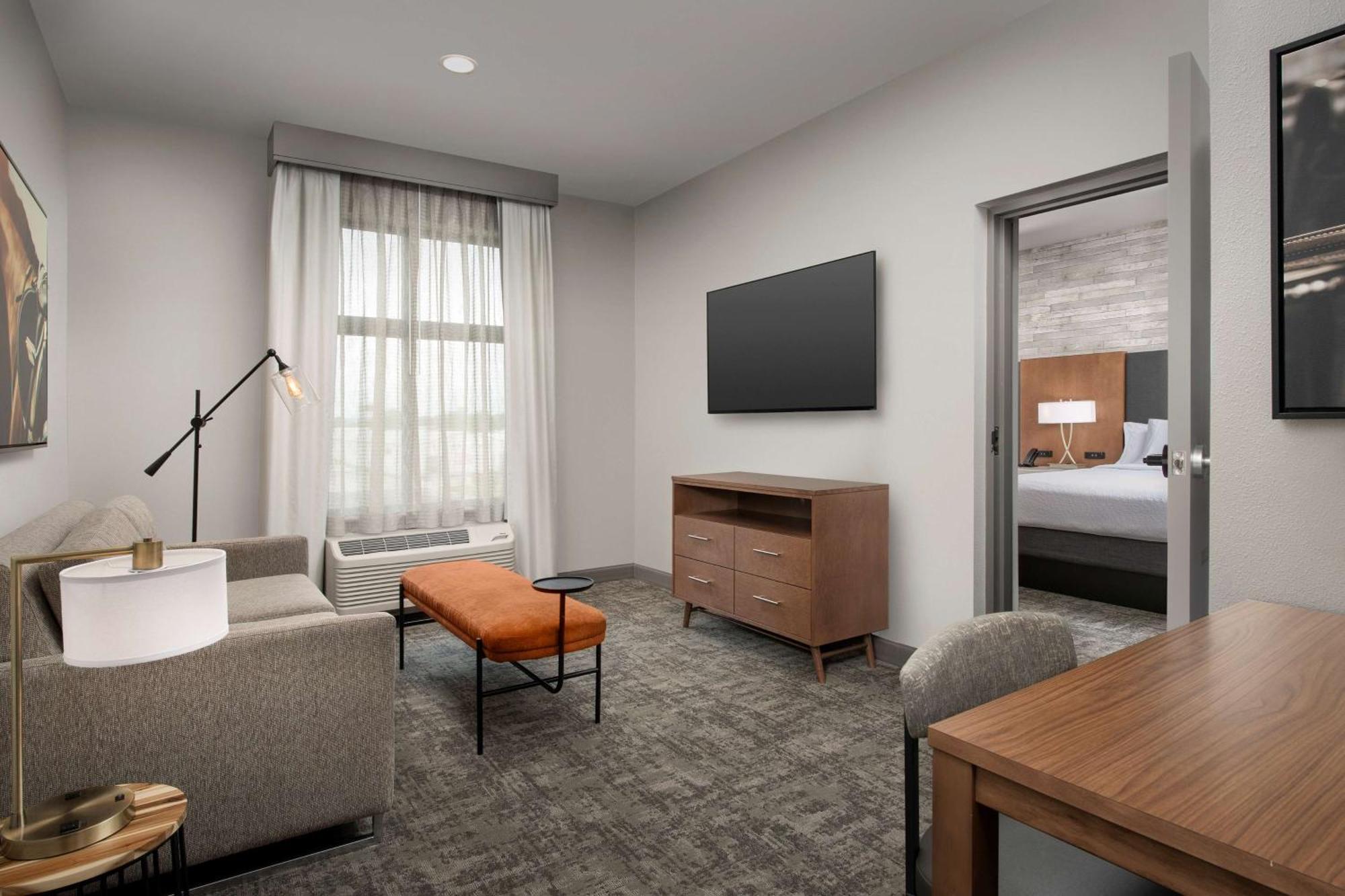 Homewood By Hilton Airport Hotel Louisville