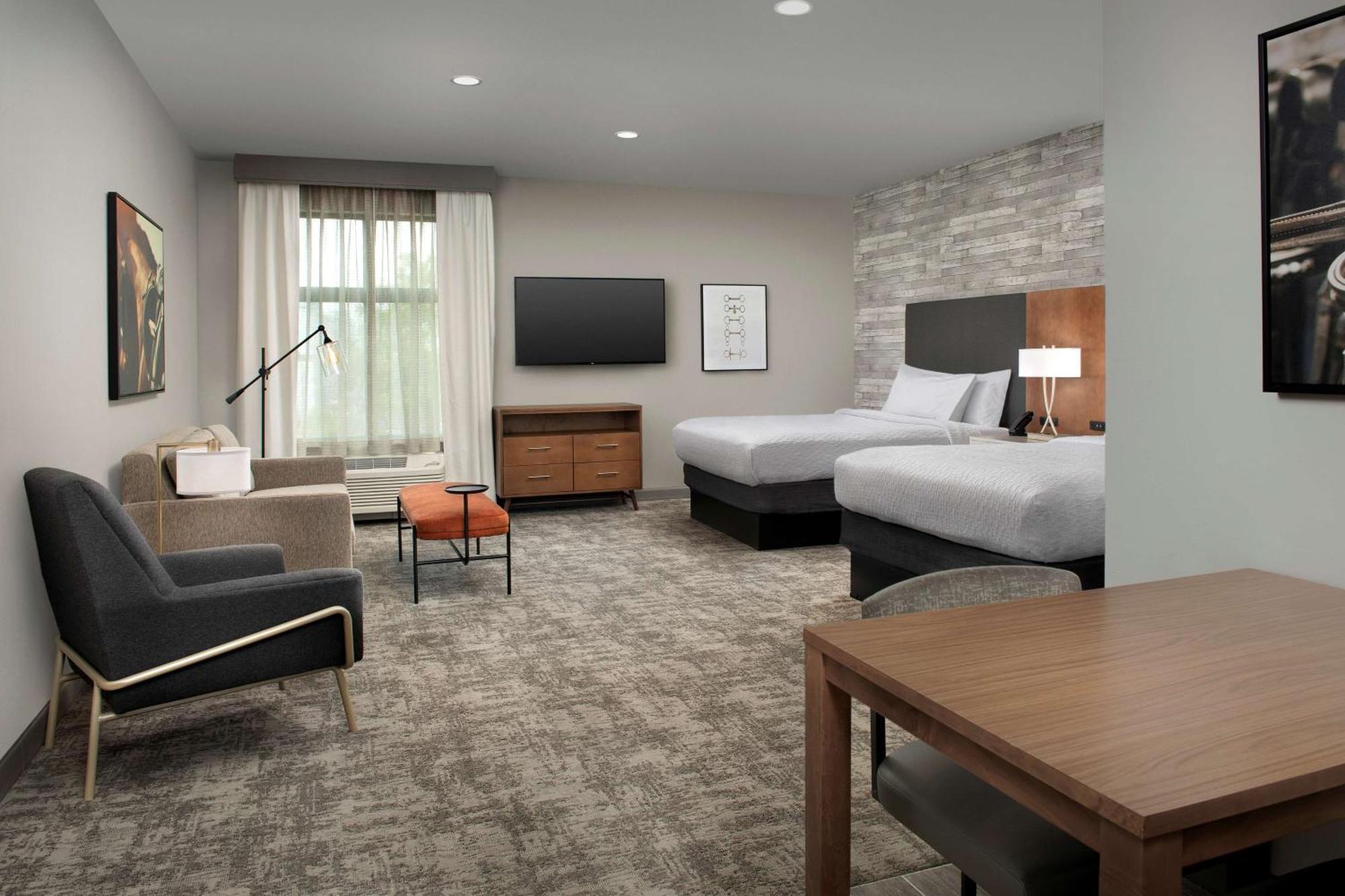 Homewood By Hilton Airport
