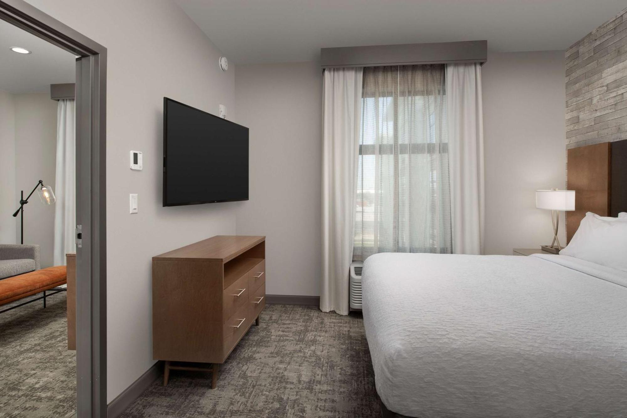 Homewood By Hilton Airport