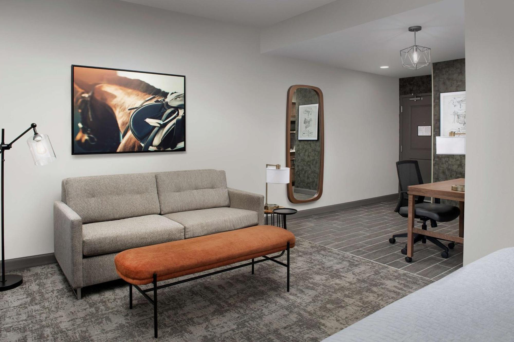 Homewood By Hilton Airport 3*
