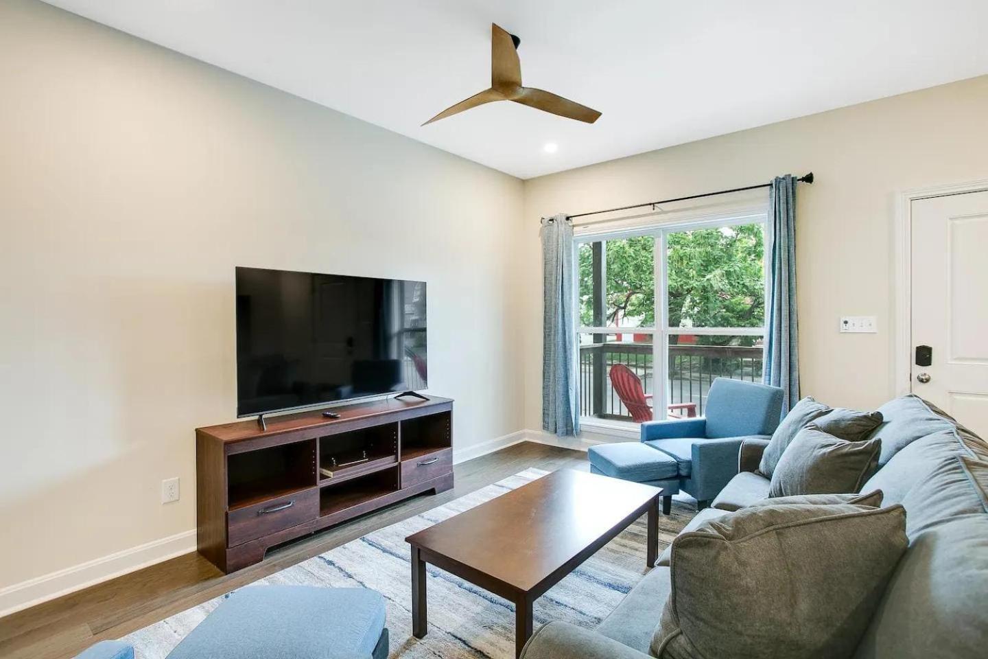 Bourbon Trail-chefs Kitchen-fenced Yard-parking Holiday home *