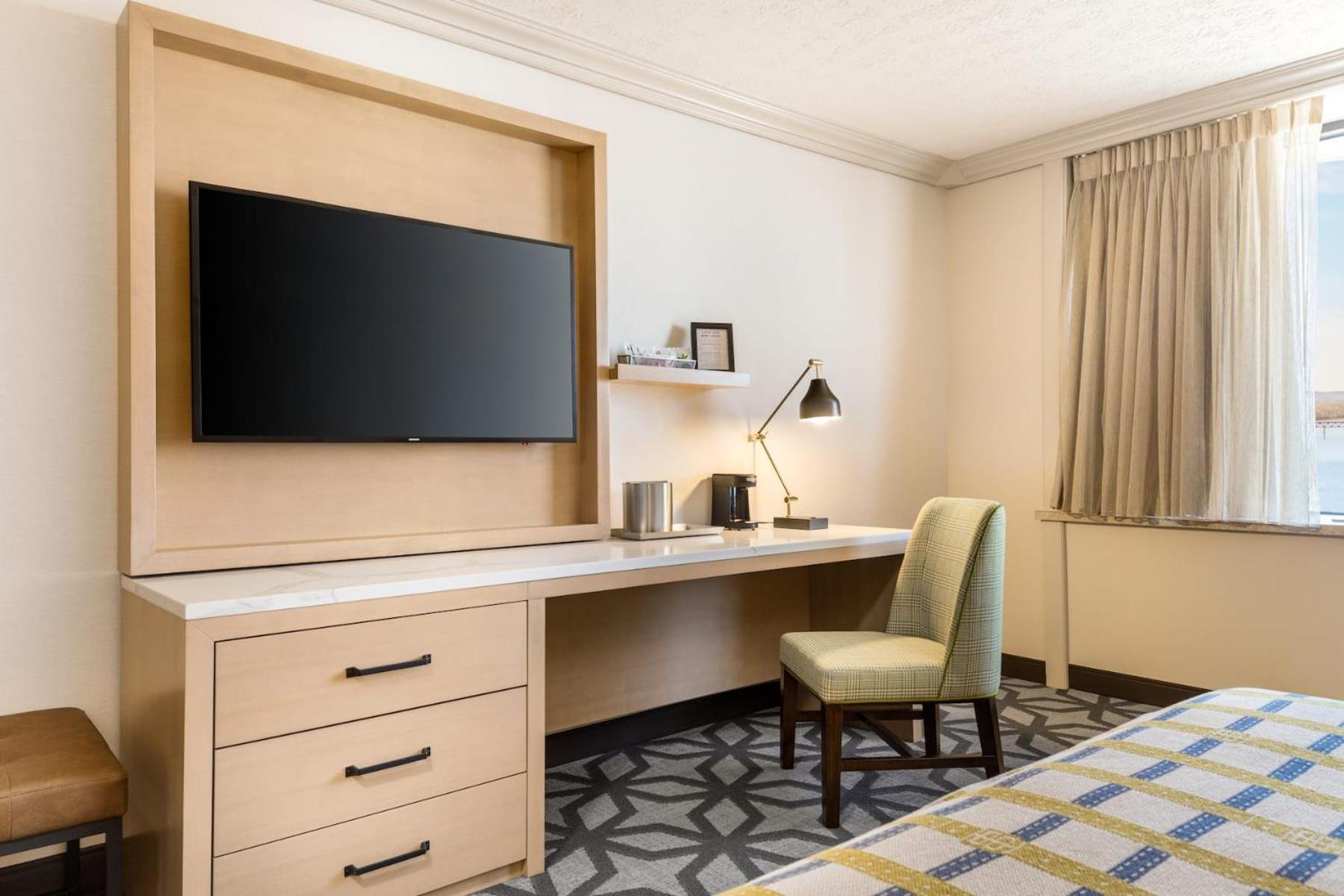 Galt House Hotel, A Trademark Collection Hotel 4*