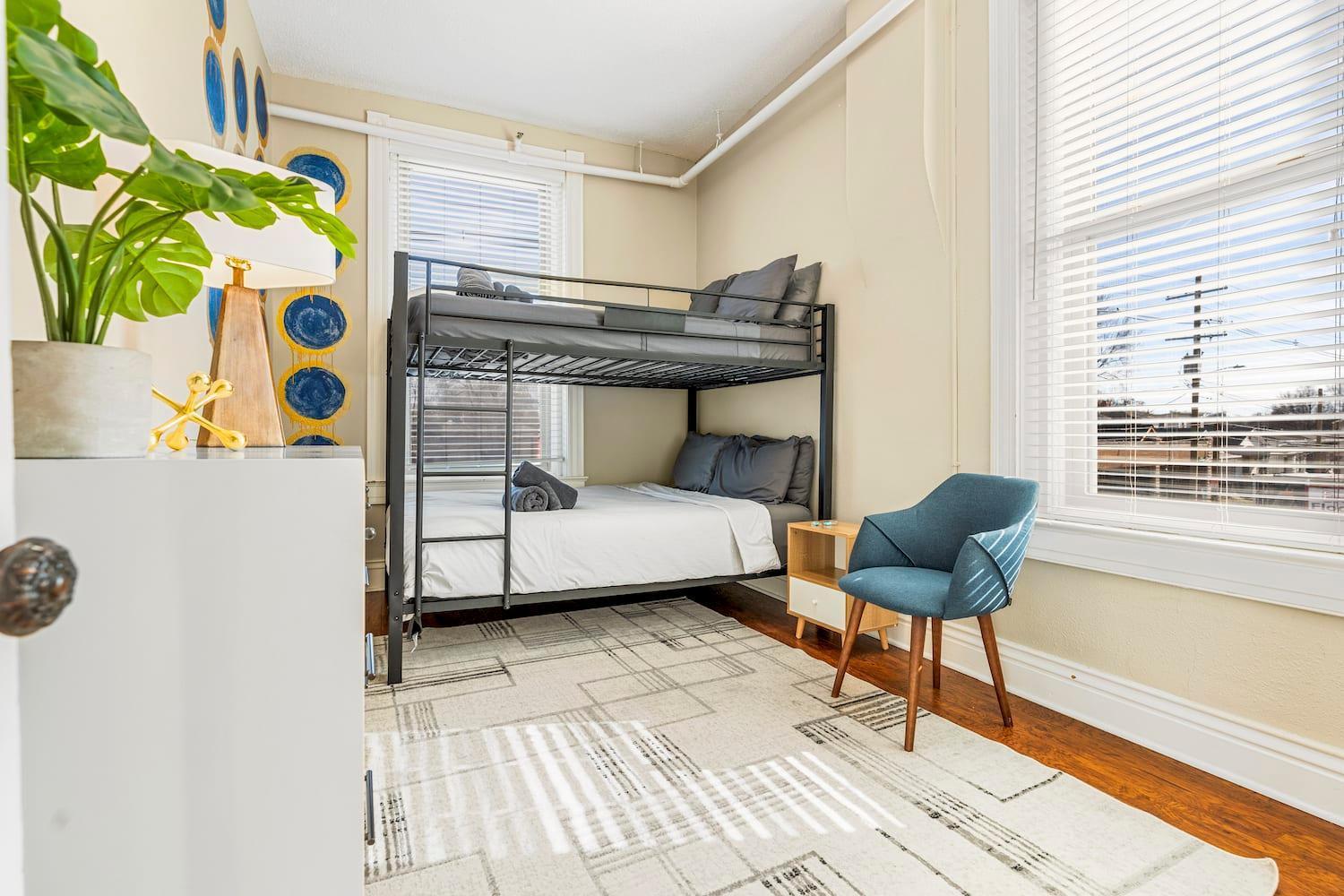 Sleep24 13beds 8br 6ba Swepson Retreat King Holiday home