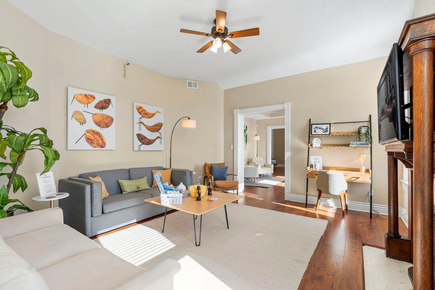 Sleep24 13beds 8br 6ba Swepson Retreat King Holiday home