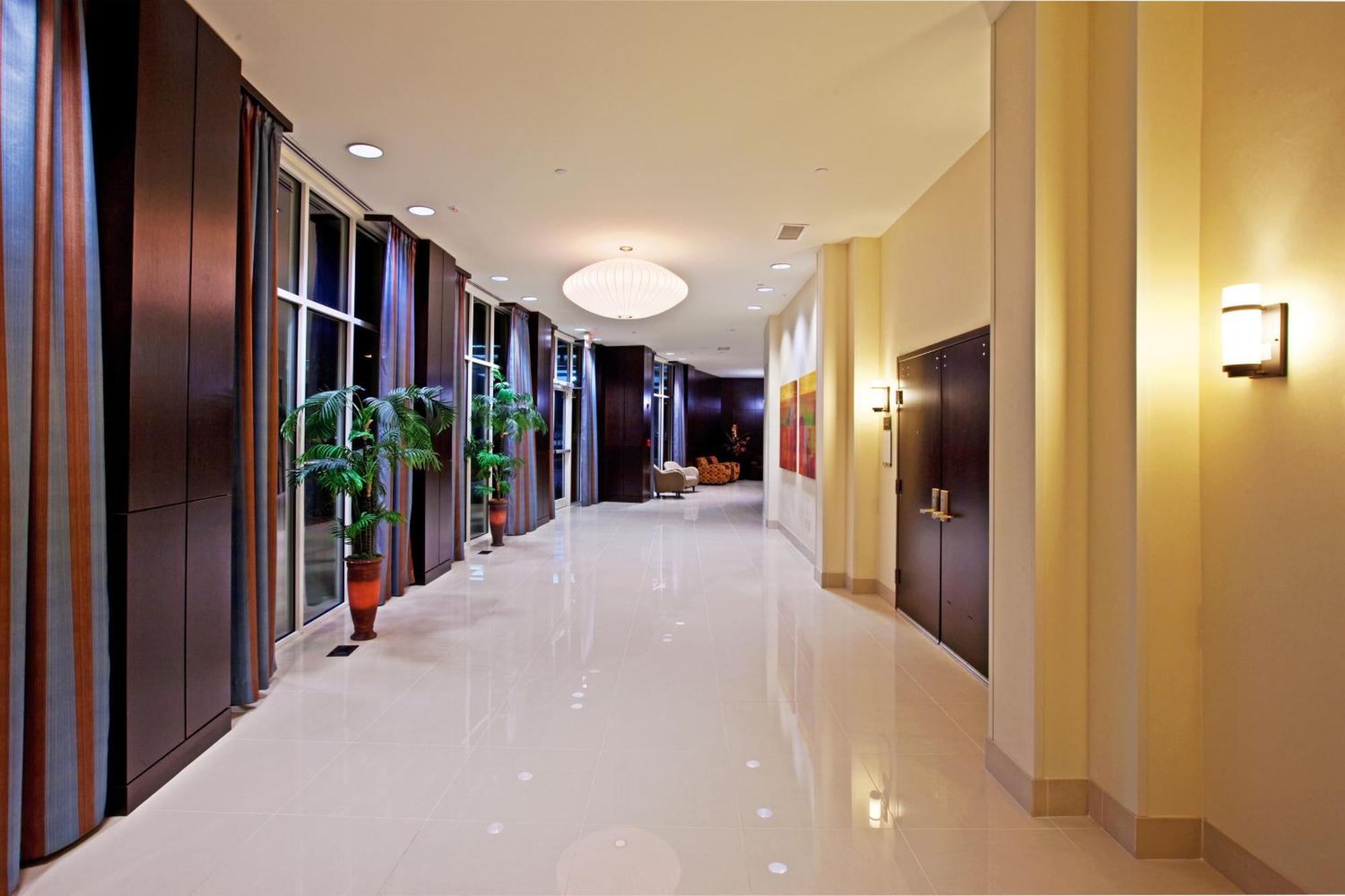 Hotel Holiday Airport - Fair/expo By Ihg 3*