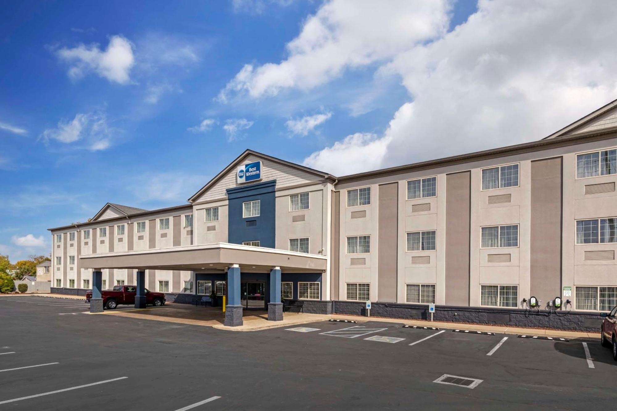 Best Western Airport Expo Hotel 3*