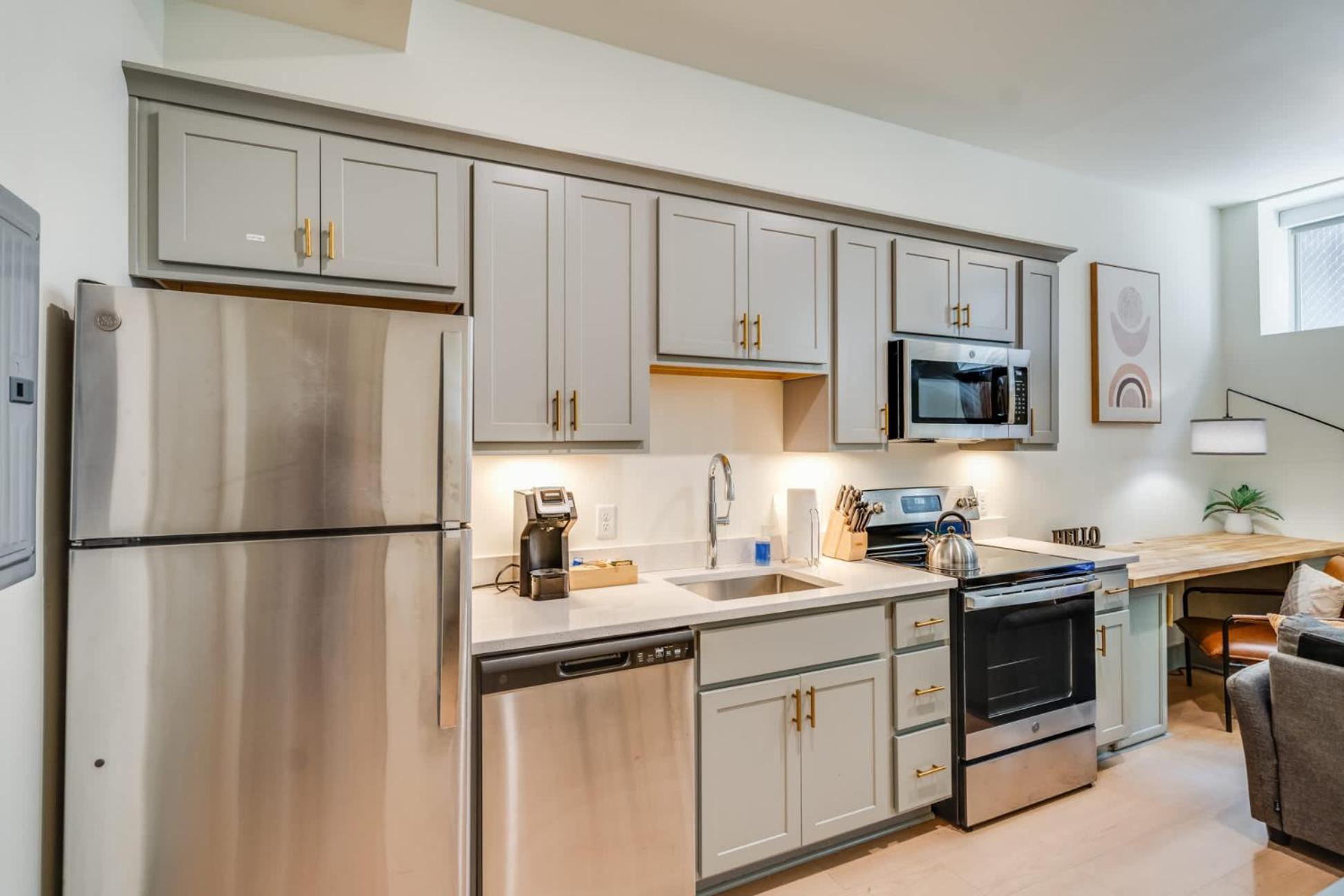 Apartment Bright And Modern In # 109