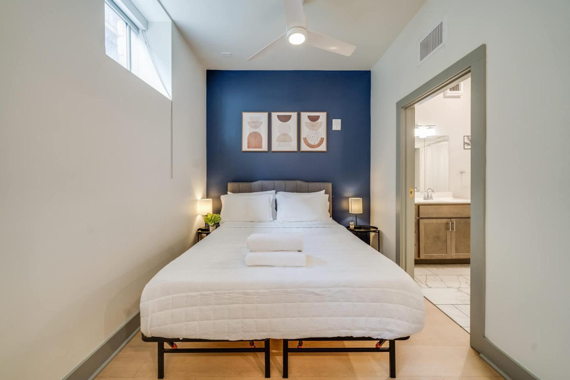 Bright And Modern In # 109 Apartment Louisville