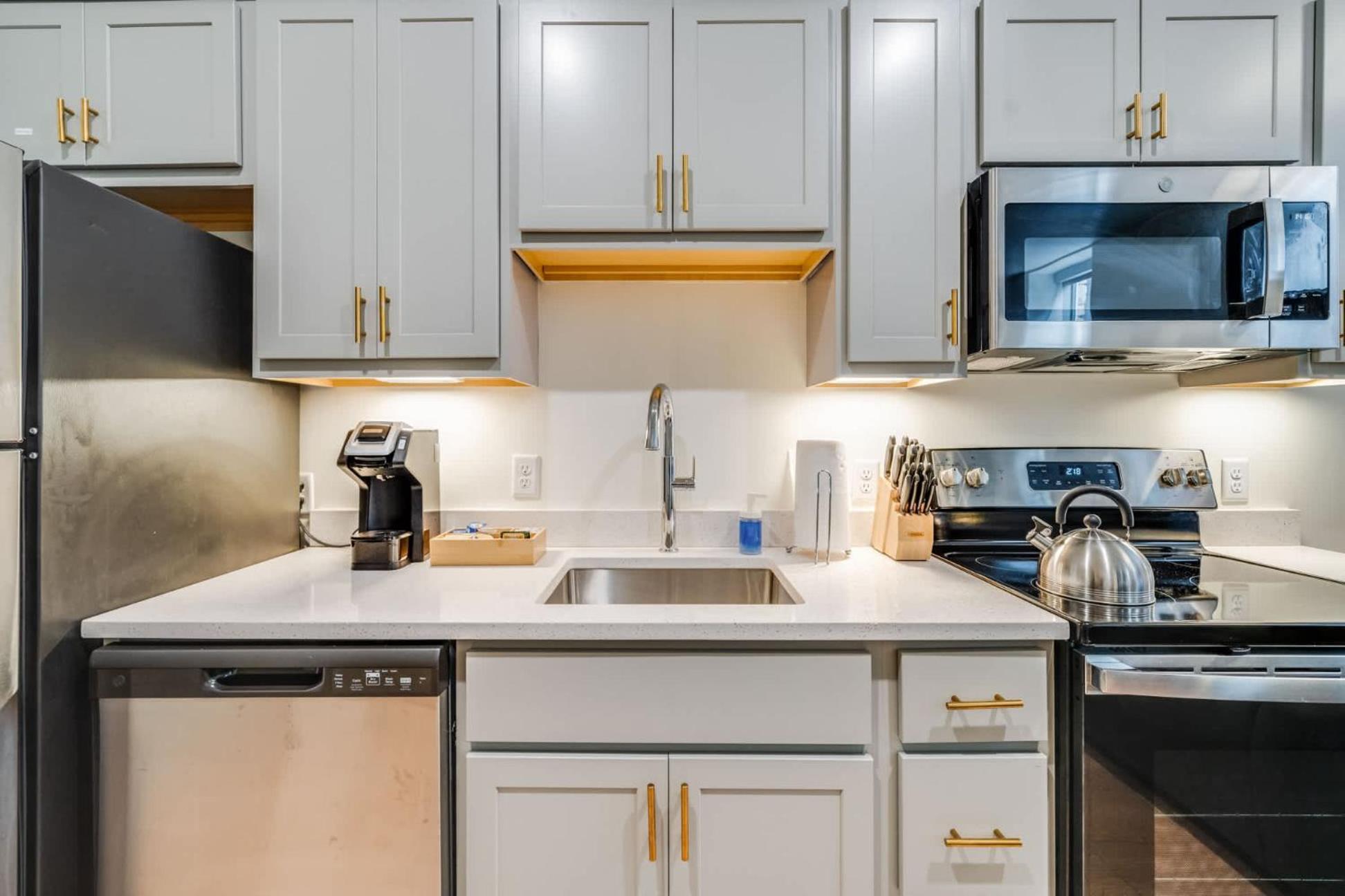 Apartment Bright And Modern In # 109