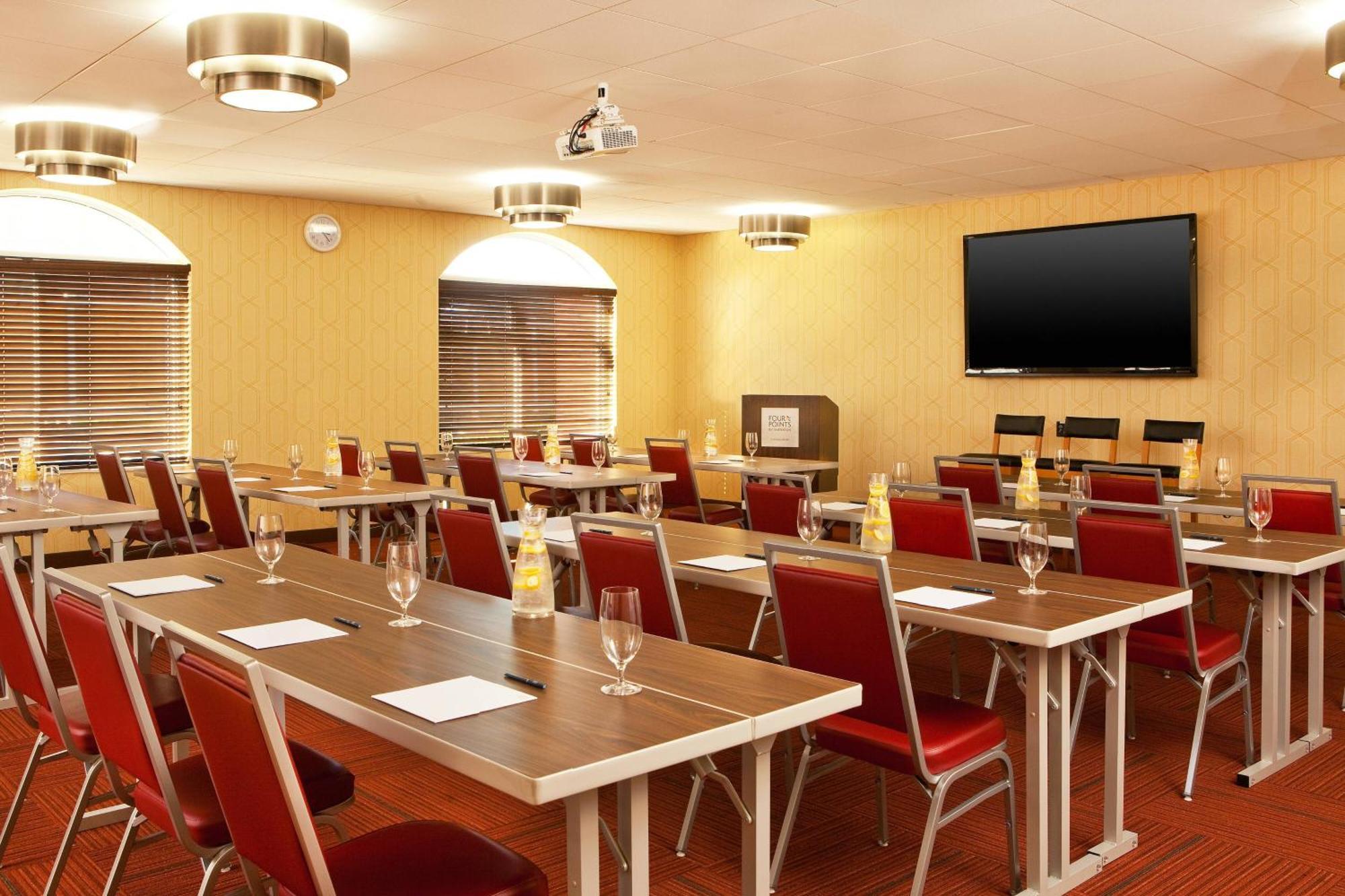 Four Points By Sheraton Airport