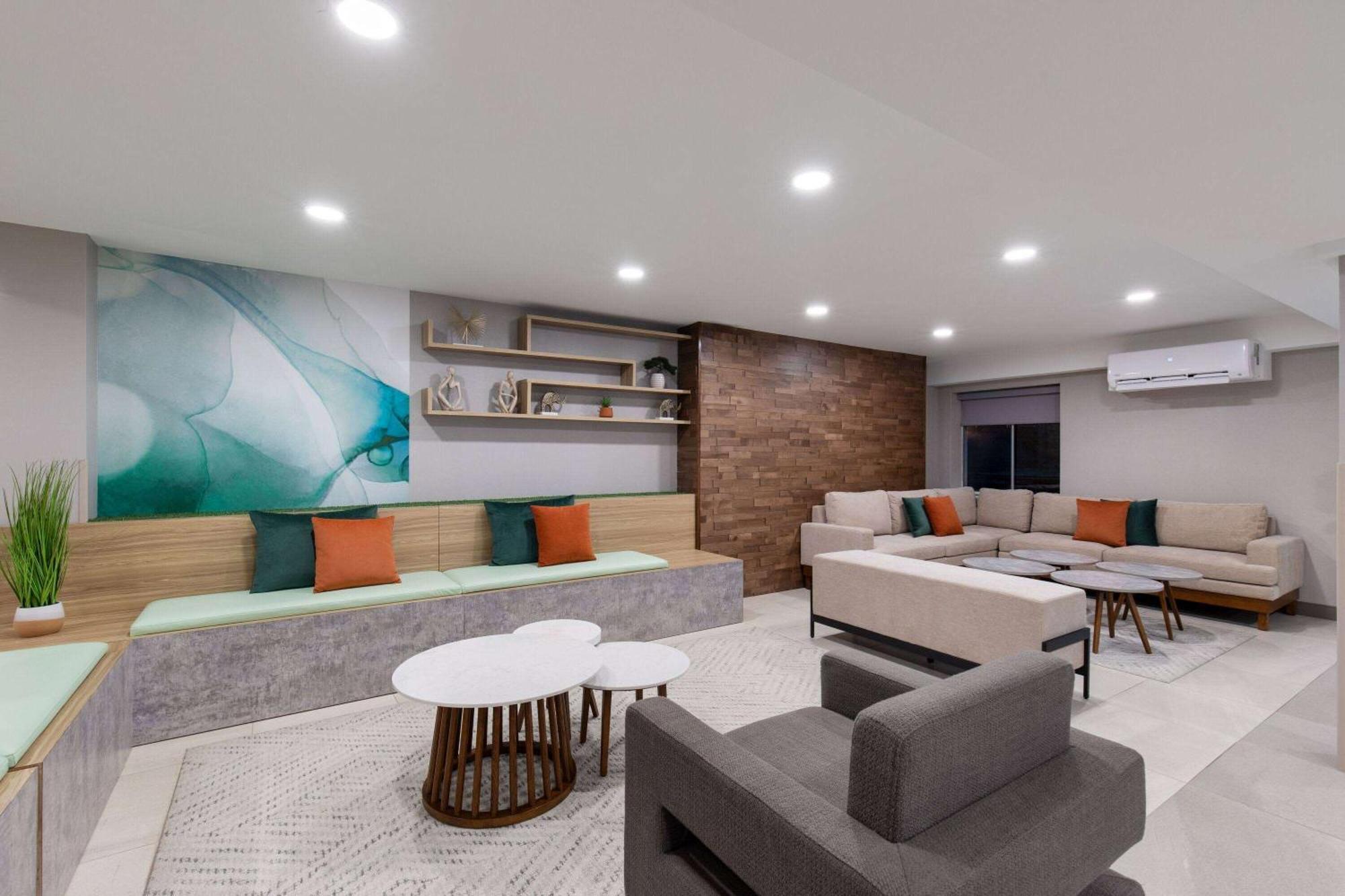 Wyndham Garden East Louisville
