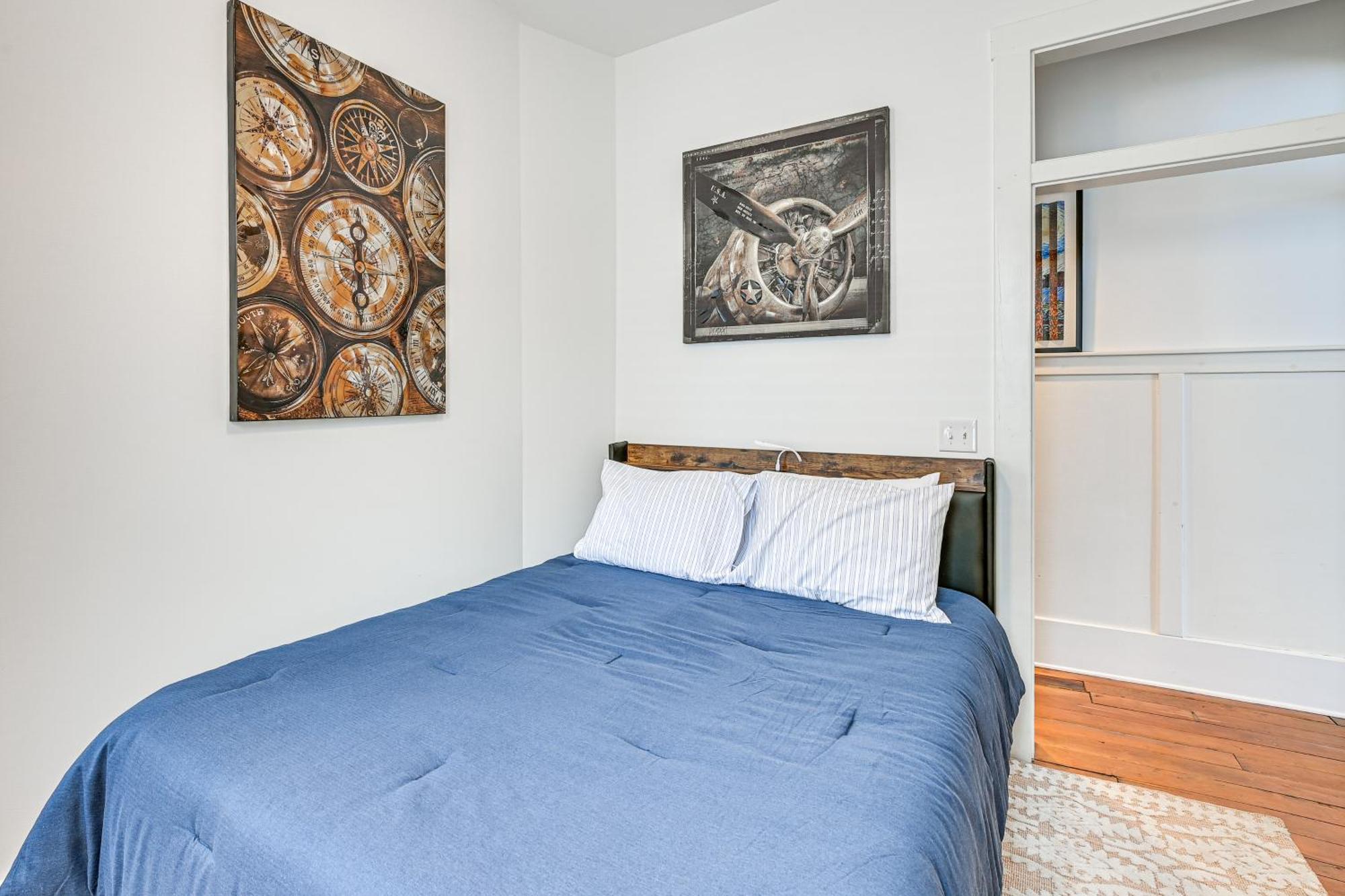 Family-friendly Gem Prime Location! Holiday home