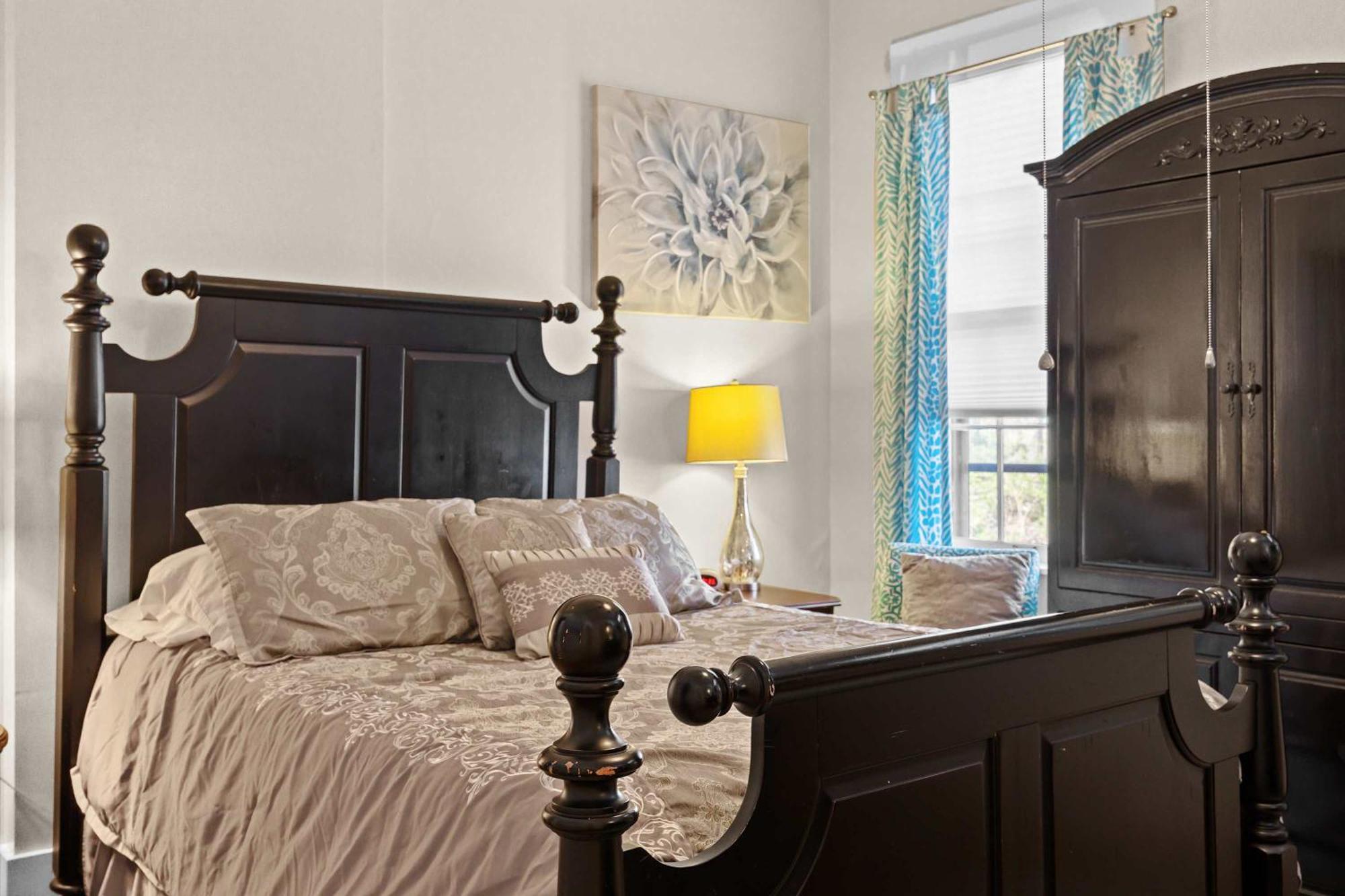 Perfect Derby Near Churchill Downs & Downtown