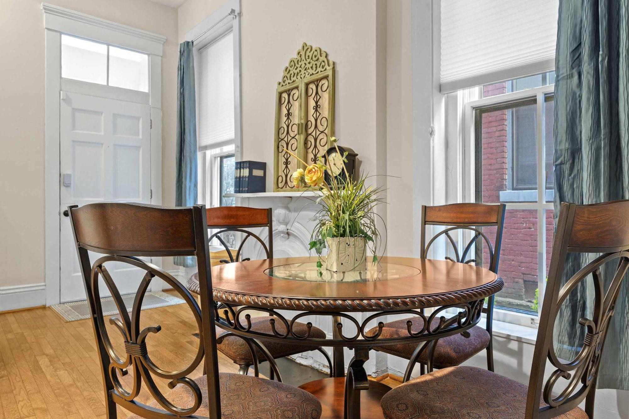 Perfect Derby Near Churchill Downs & Downtown