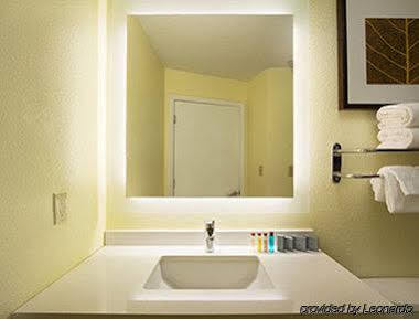Mainstay Jeffersontown Hotel 3*