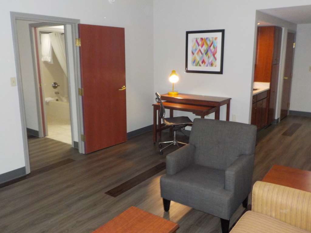 Best Western Airport Expo Hotel