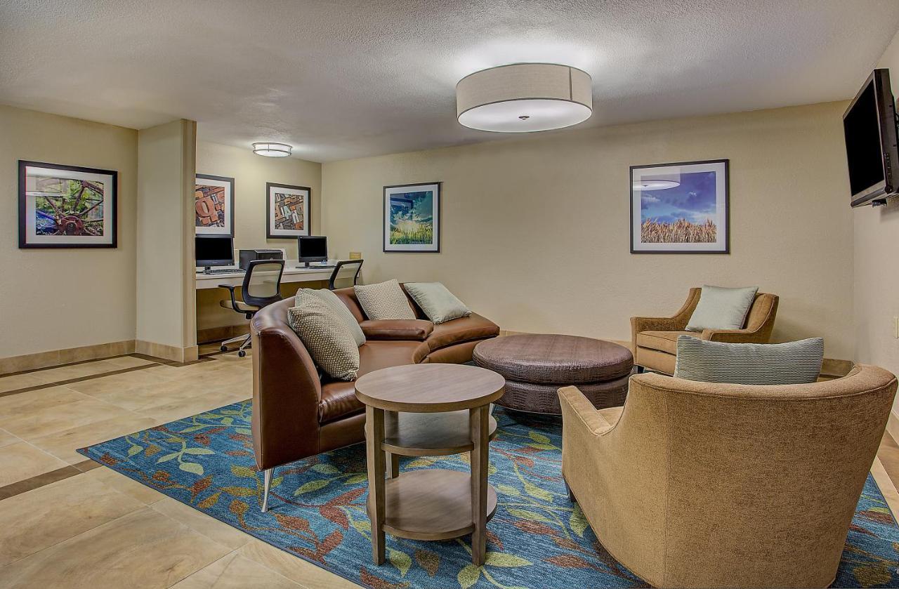 Candlewood Airport By Ihg