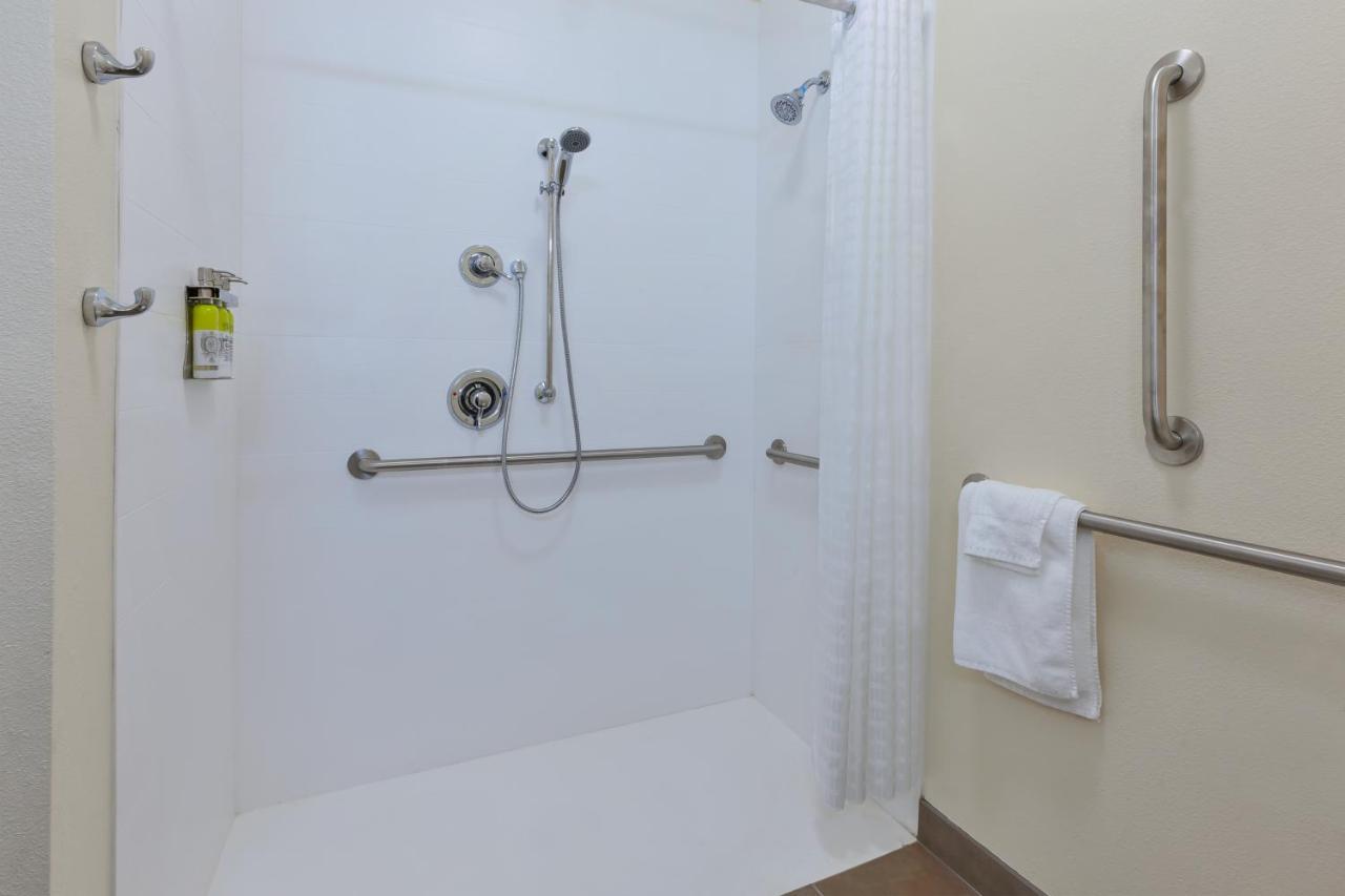 Candlewood - Ne Downtown Area By Ihg 2*