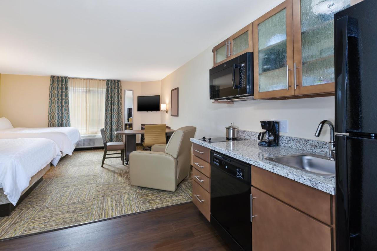 Candlewood - Ne Downtown Area By Ihg