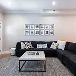 Newly Renovated 3 Bedroom Shelby Park Home **Free Parking**