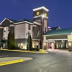 La Quinta Inn & Suites By Wyndham Louisville East