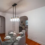 Cozy Louisville Apt With Parking Great Location
