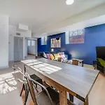 Bright And Modern Studio In Louisville # 112