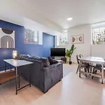 Bright And Modern Studio In Louisville # 112